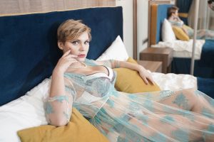 Sensuele Helena wacht uitnodigend op jou voor telefonsex